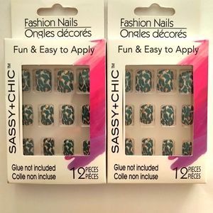 24 pc 2/boxes sassy+chic camo nails press on/glue
